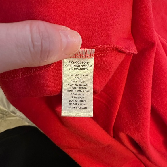 Red Off-Shoulder Top Loft - Picture 7 of 7